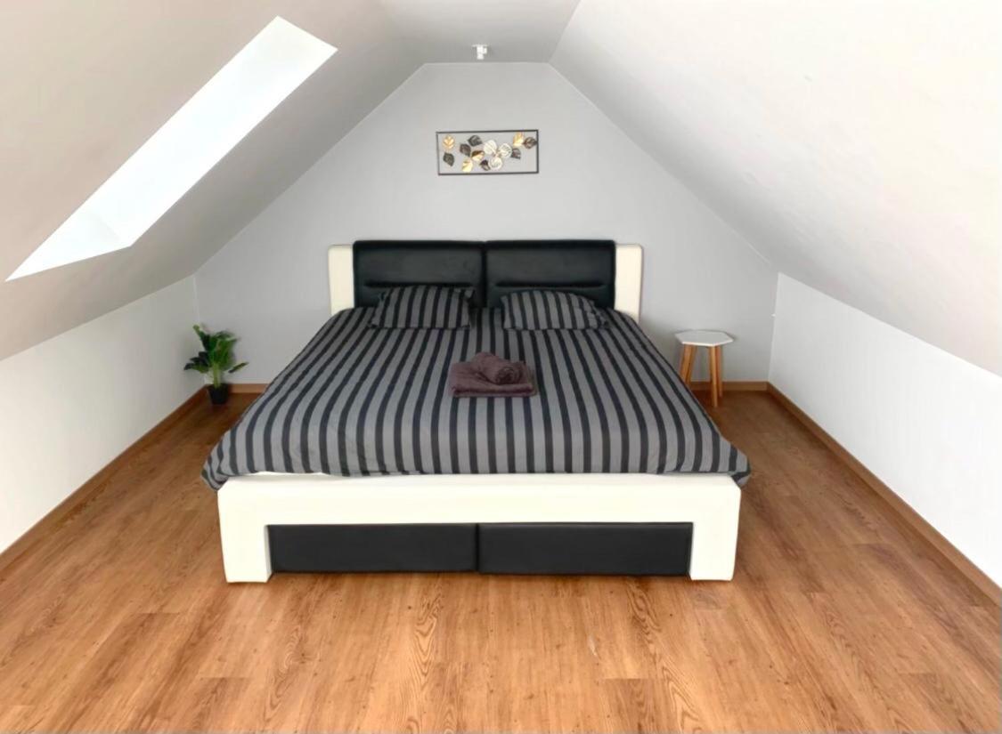 Апартаменты Loft Evasion , Parking Gratuit , 5 Min Auxerre Монето Экстерьер фото